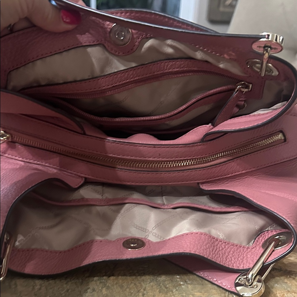 Michael Kors pink Leather Hobo Bag - Picture 4 of 6